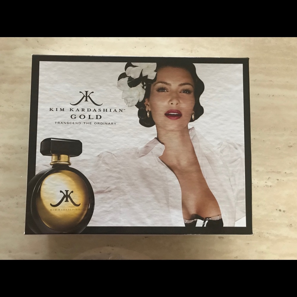 🌸🌼KIM KARDASHIAN FRAGANCE GIFT SET GOLD SCENT 💋